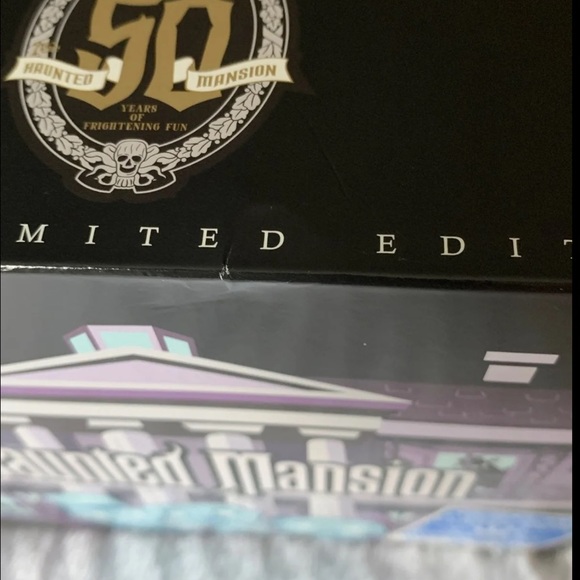 Haunted Mansion Funko Unisex T-Shirt sz. Small! - Picture 7 of 9